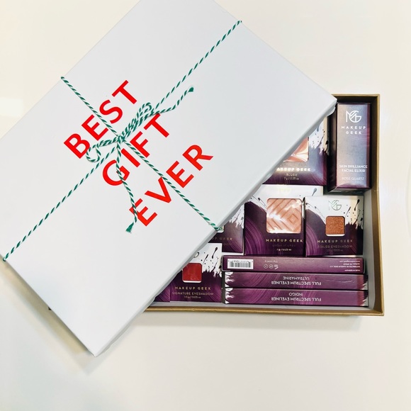 🌲Christmas Holiday🌲Makeup Gift Box (18 items) - Picture 7 of 7